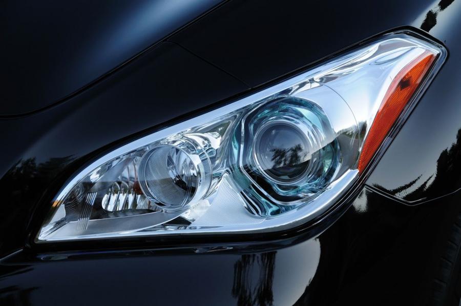  Infiniti M37 2011 года  (фото 4 из 41)